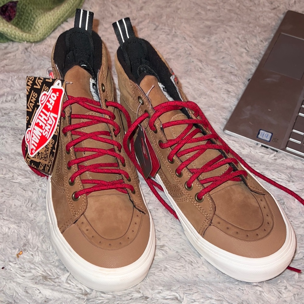 BRAND NEW NEVER WORN vans high tops